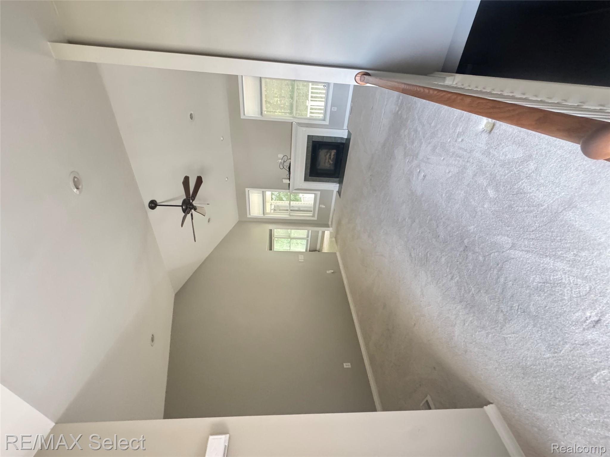 1211 Creek View Court