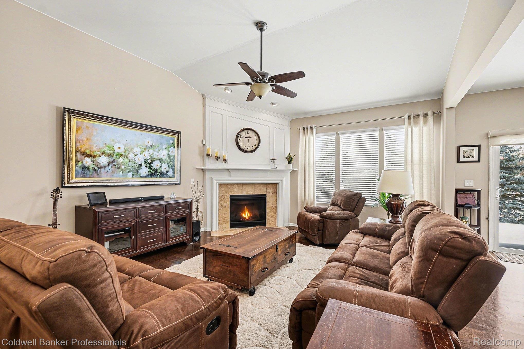 49579 Lakewood Street