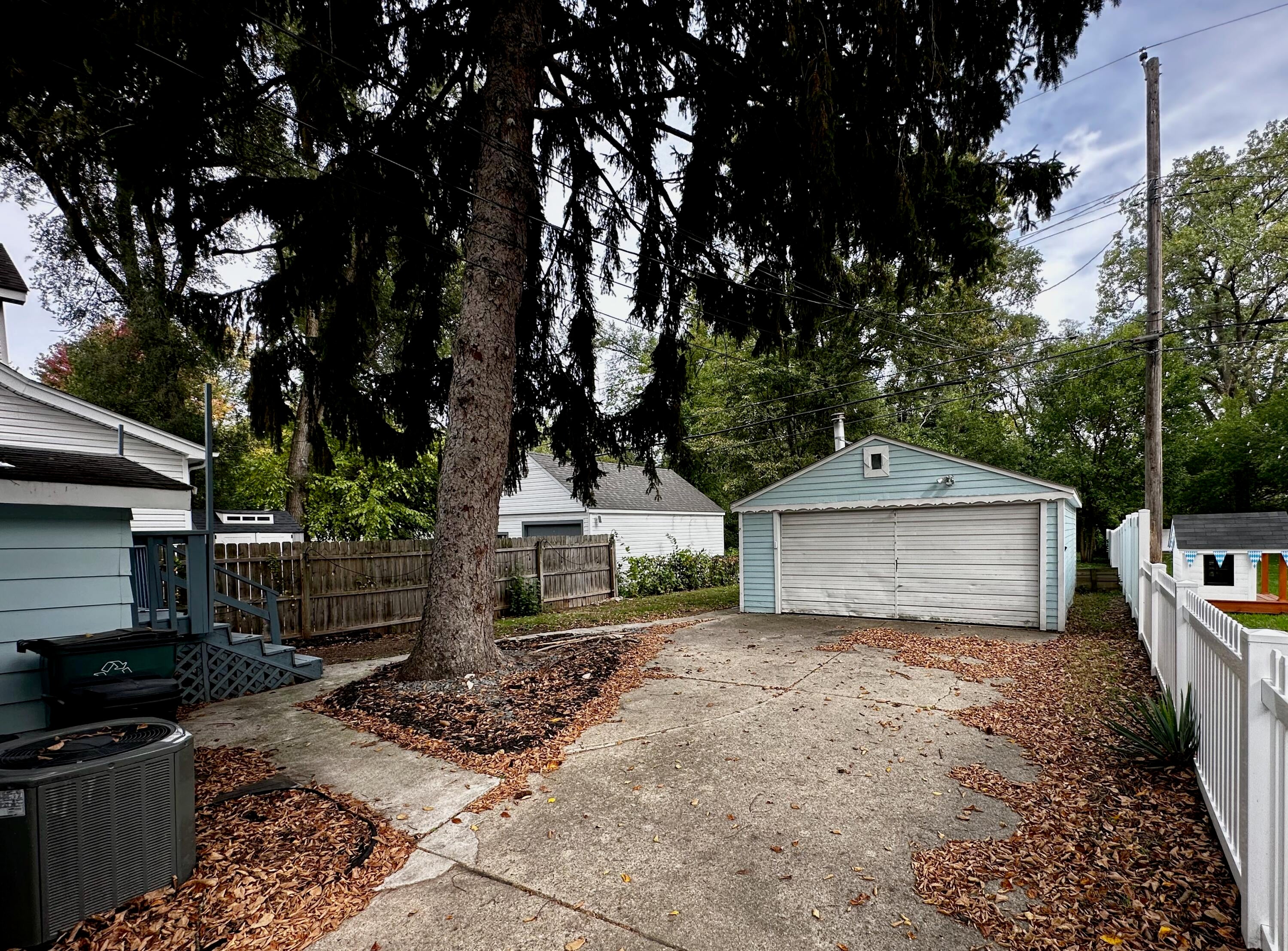 630 Laprairie Street