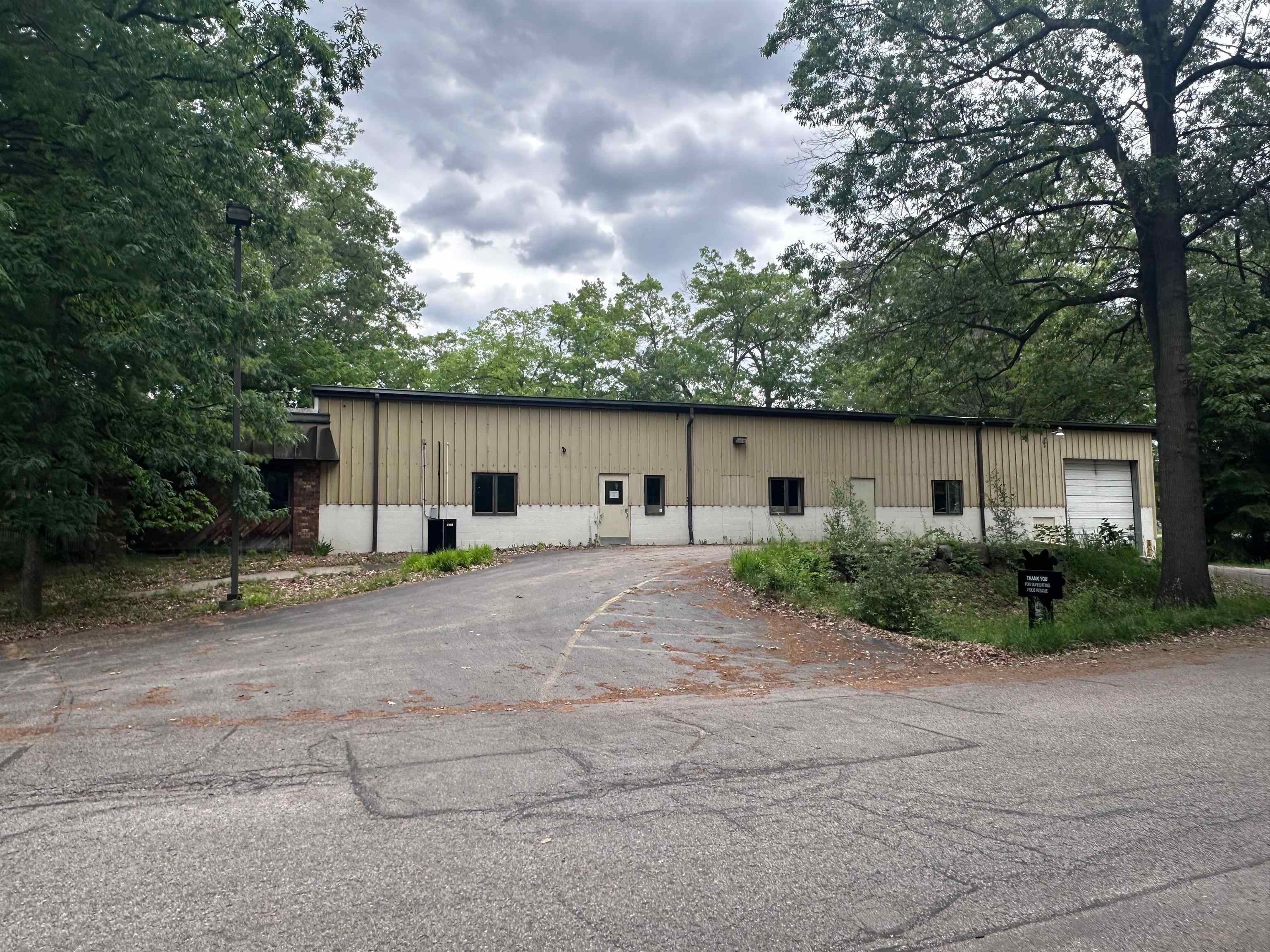 2883 Aero Park Drive