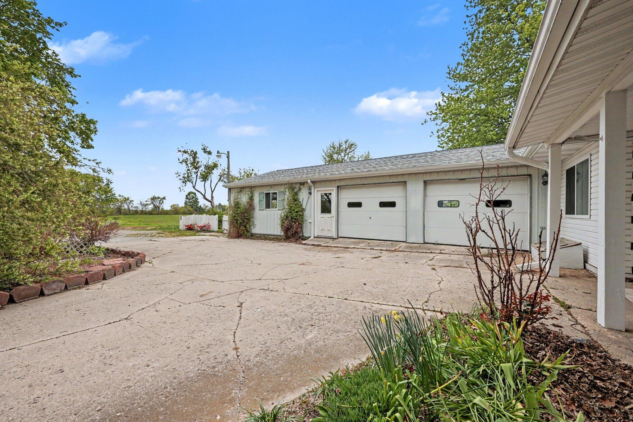 10919 N Maple Island Road