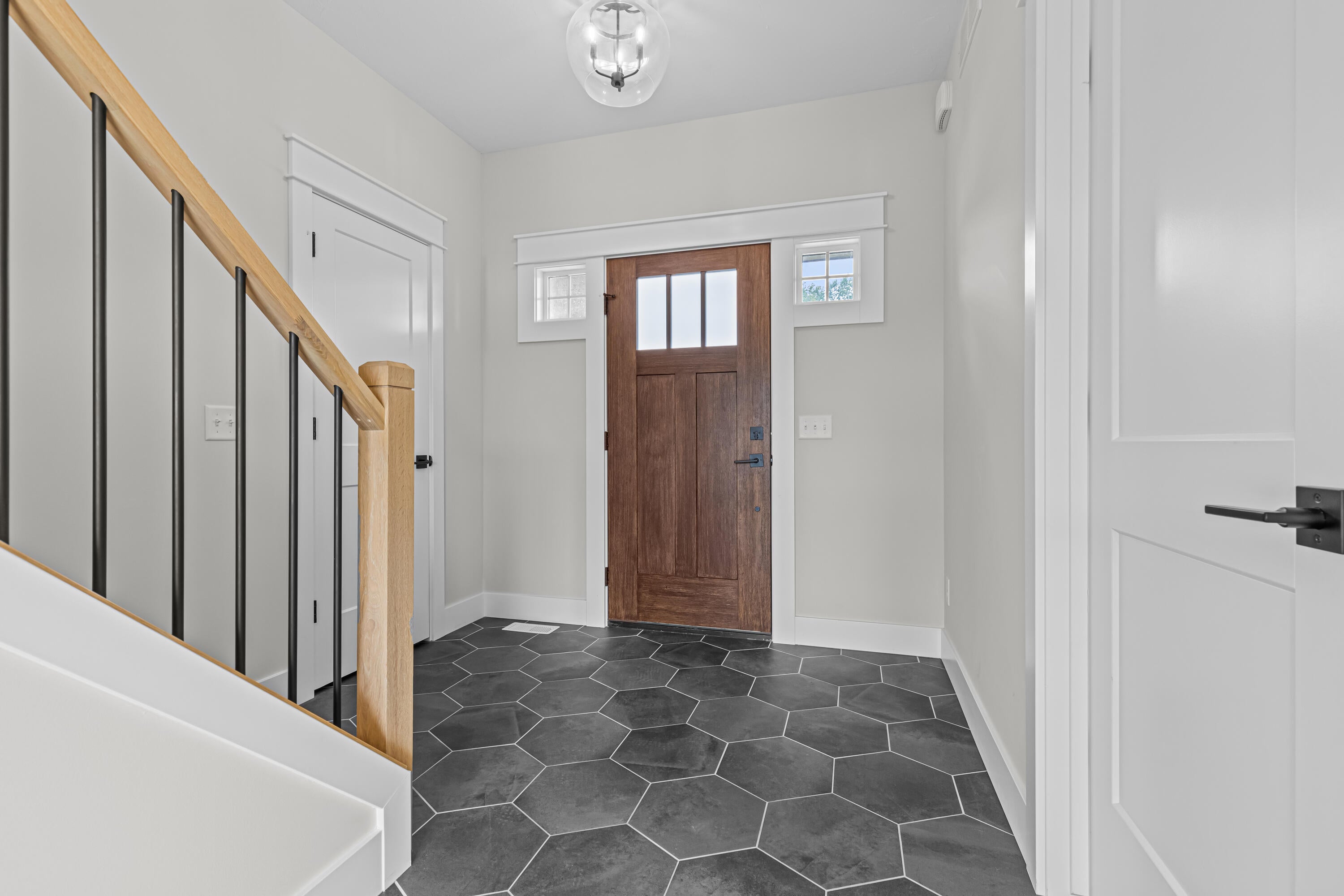 5584 Stonebridge Drive