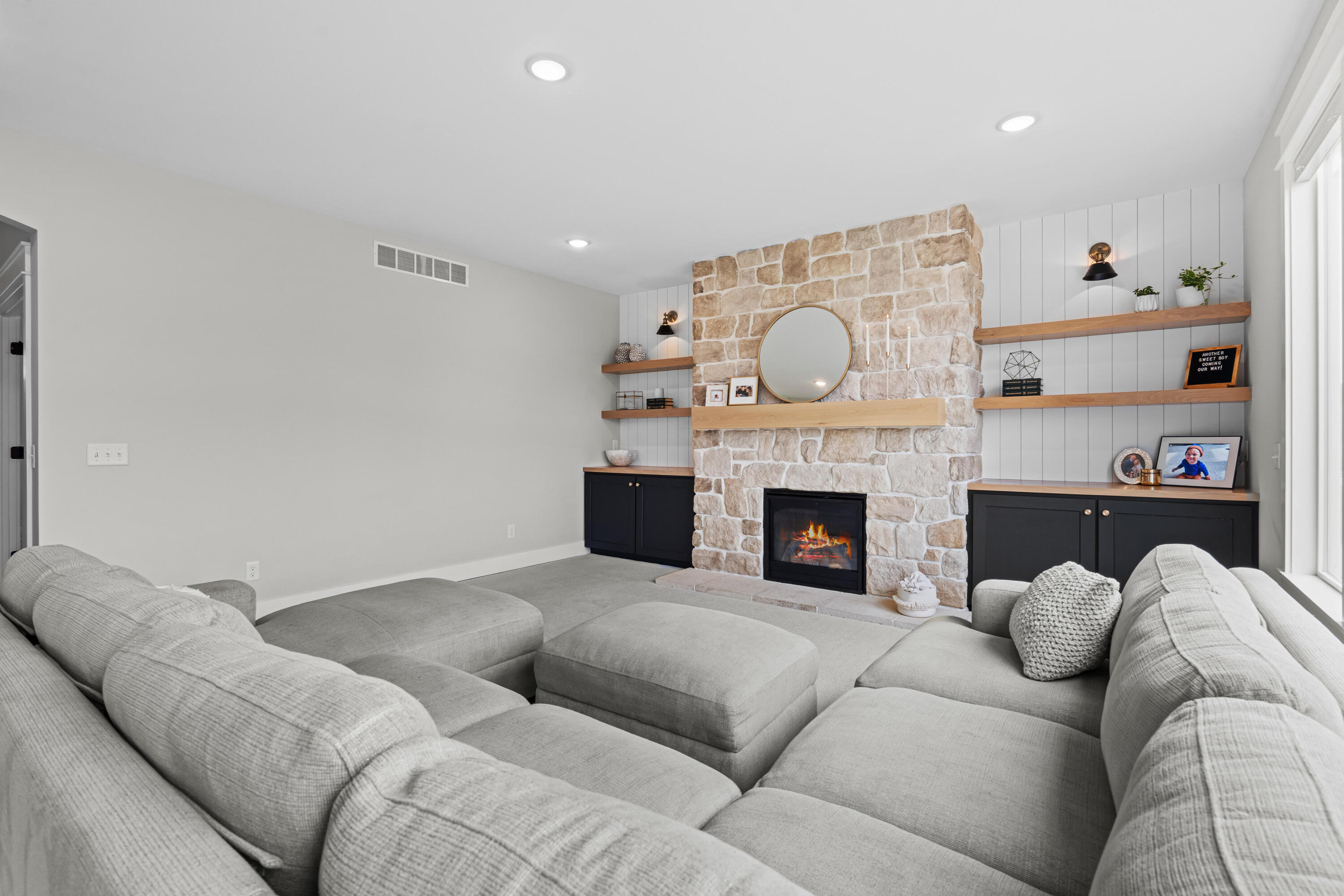 5584 Stonebridge Drive