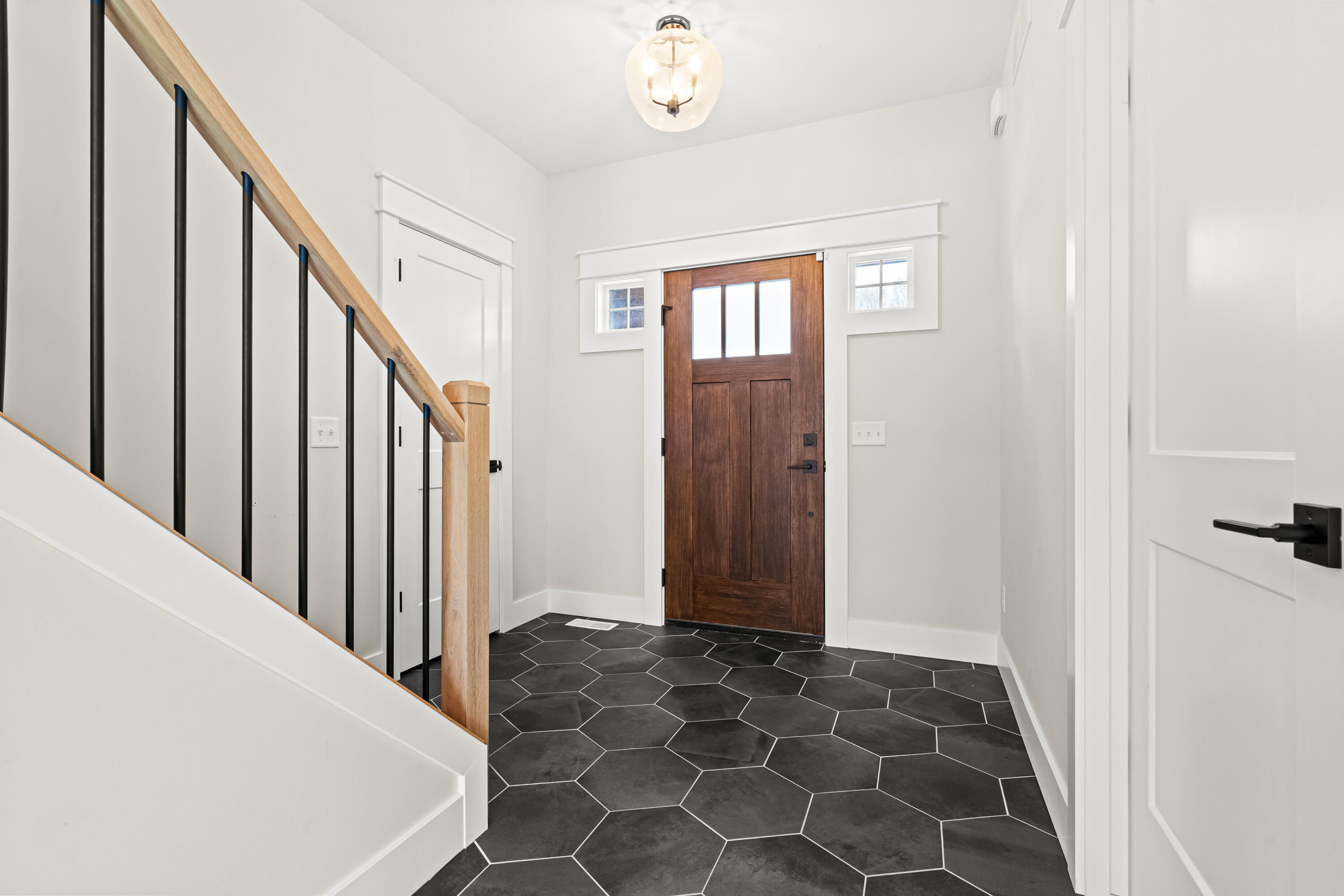 5584 Stonebridge Drive