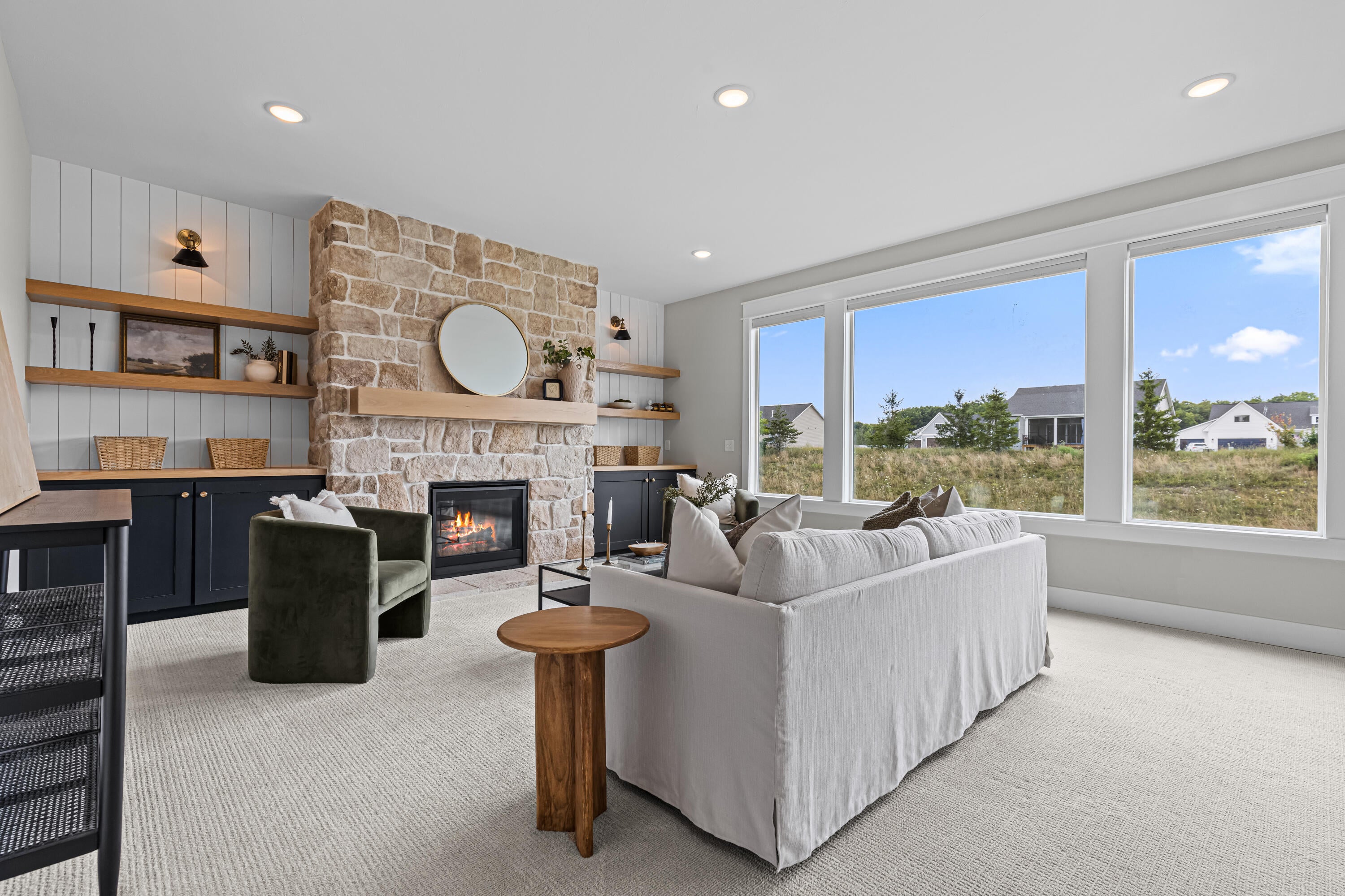 5584 Stonebridge Drive