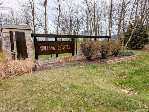 508 Woodstone Court White Lake Charter Township MI 48386