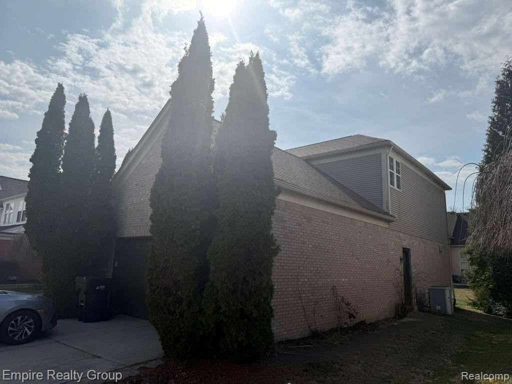 33889 Stonecrest Drive