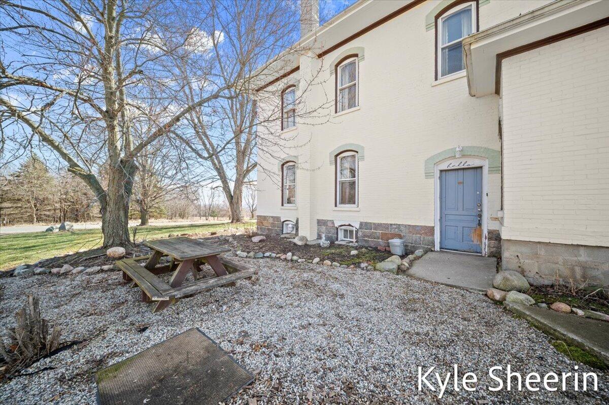 1648 S Johnson Road