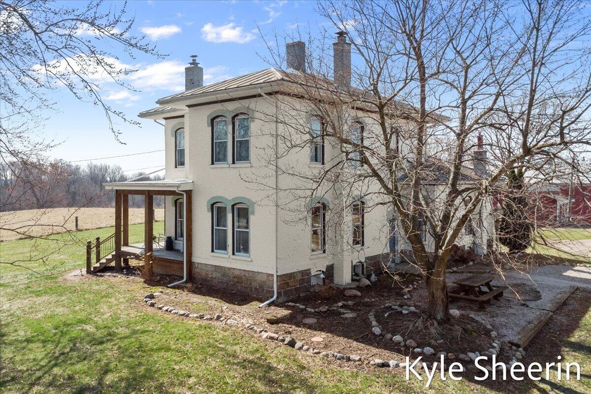 1648 S Johnson Road