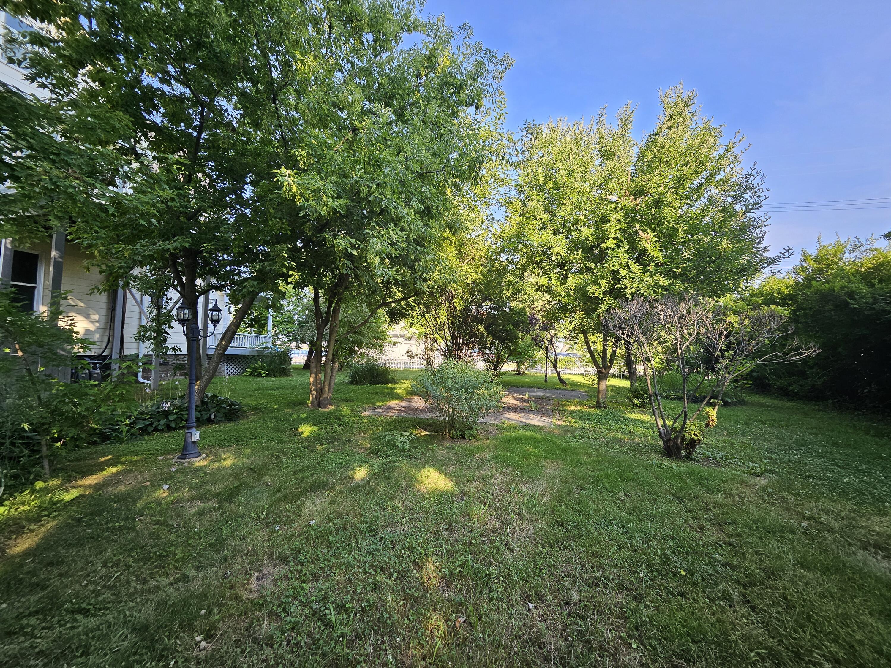 Port Huron City, Michigan 48060, United States, 5 Bedrooms Bedrooms, ,Residential,Contingent,183432