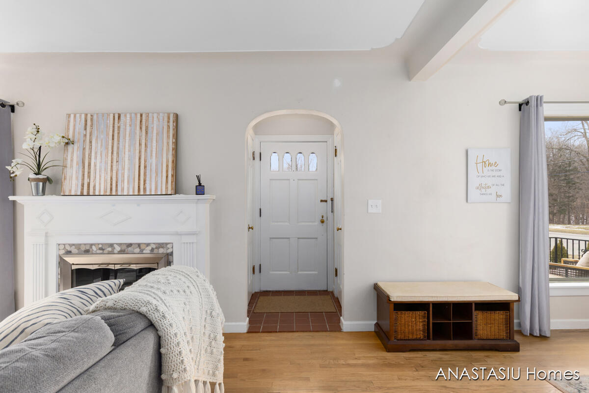 9 Wallinwood Avenue NE