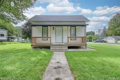 604 Wood Street Stockbridge Village MI 49285