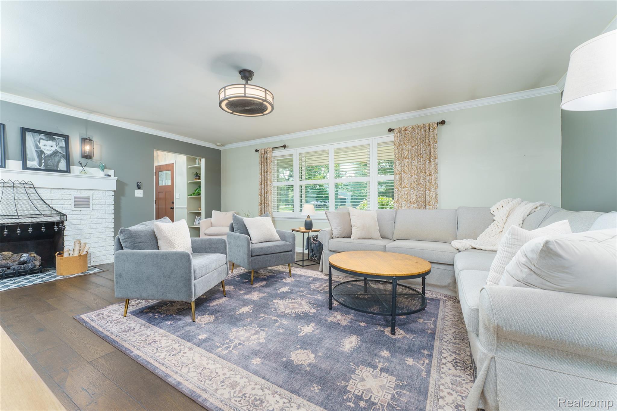 13465 Lakebrook Drive