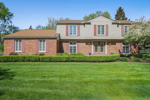 2020 WICKFORD Court Bloomfield Charter Township Oakland MI 48304