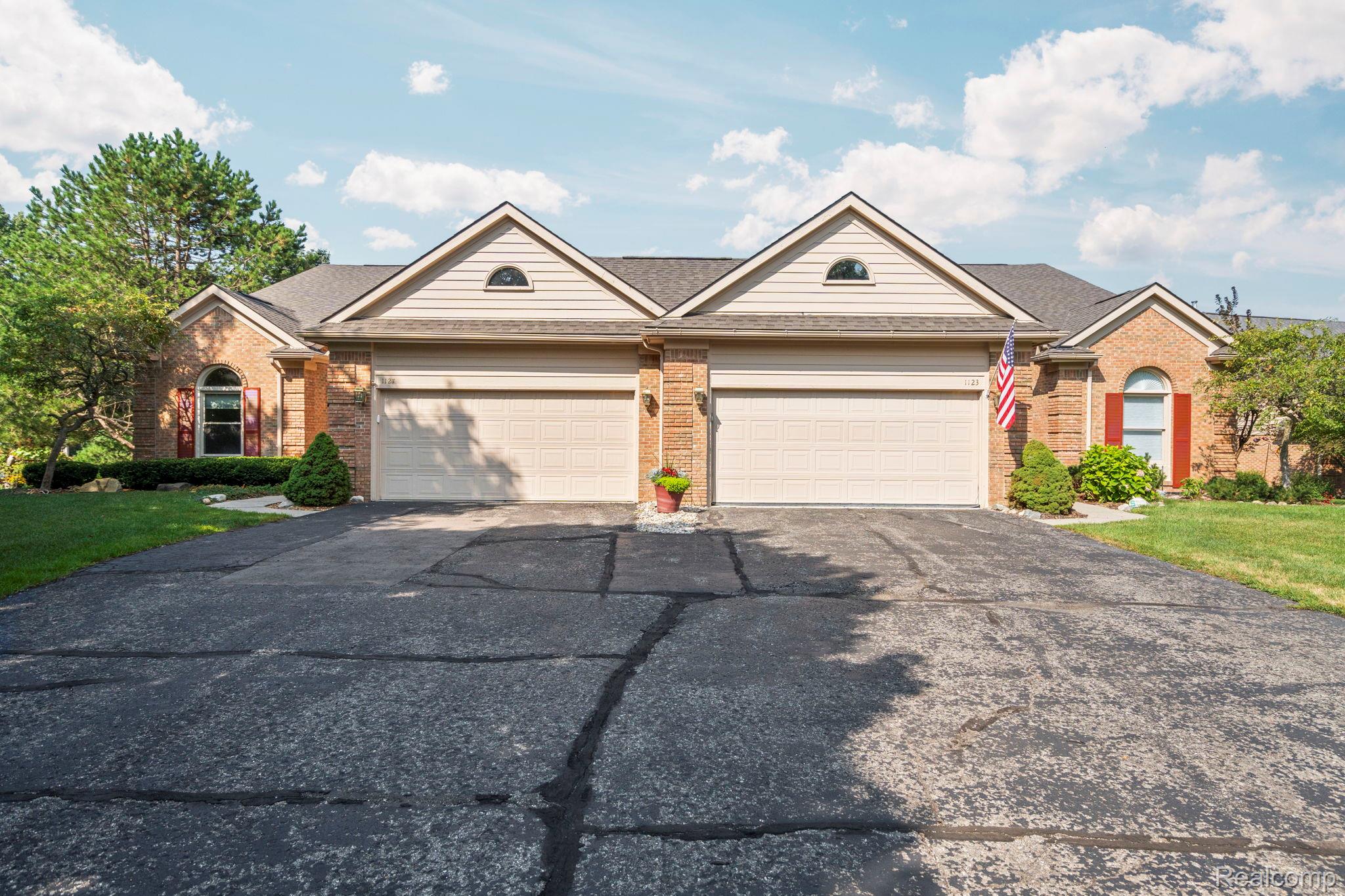 1127 Eagle Nest Drive