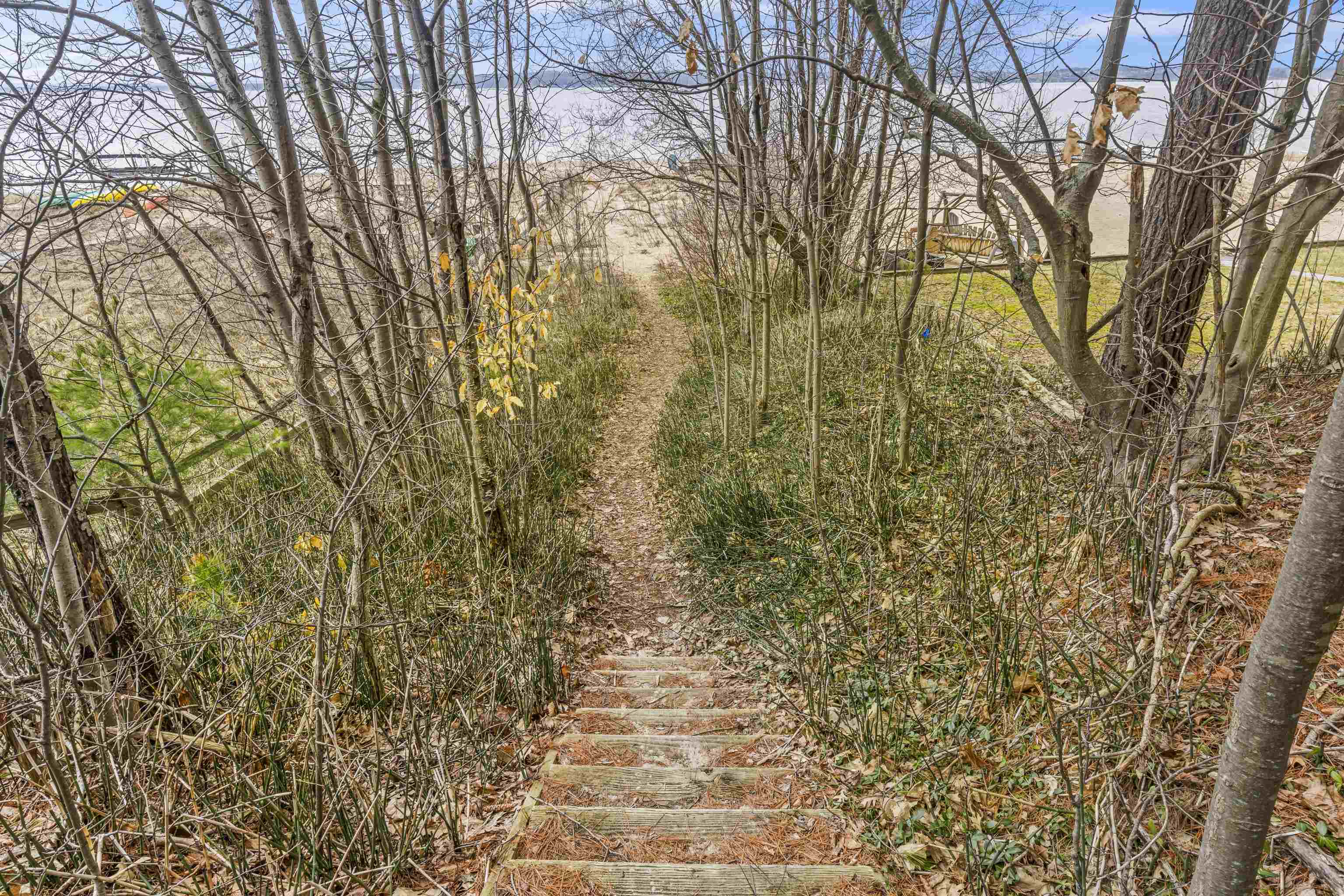 7560 Peaceful Valley Road