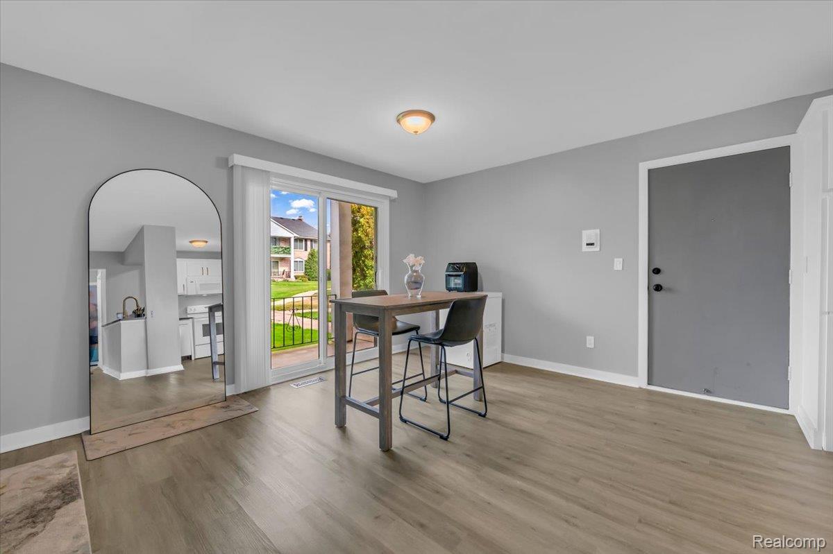 14191 Ivanhoe Drive 2