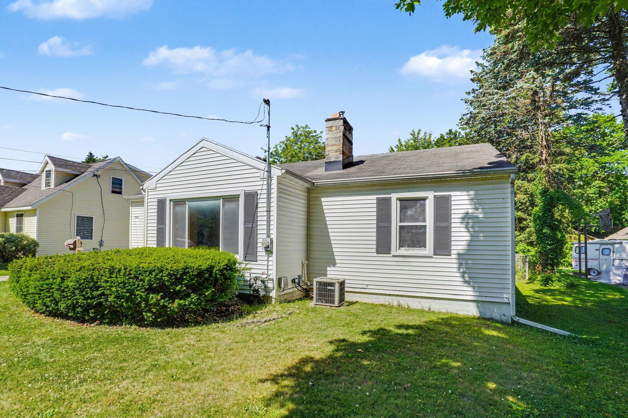 1425 Sunnyside Drive