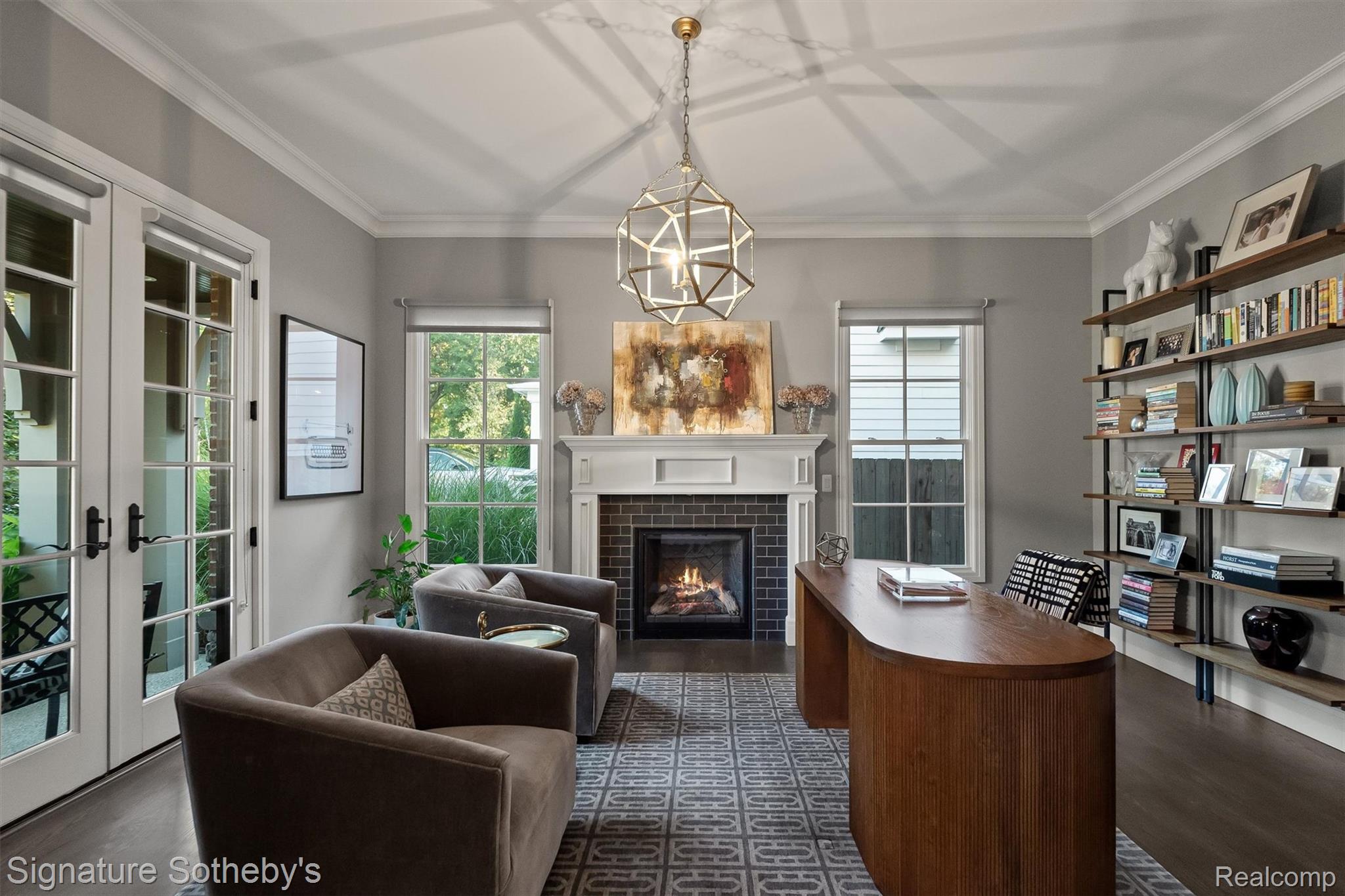 654 SHEPARDBUSH Street