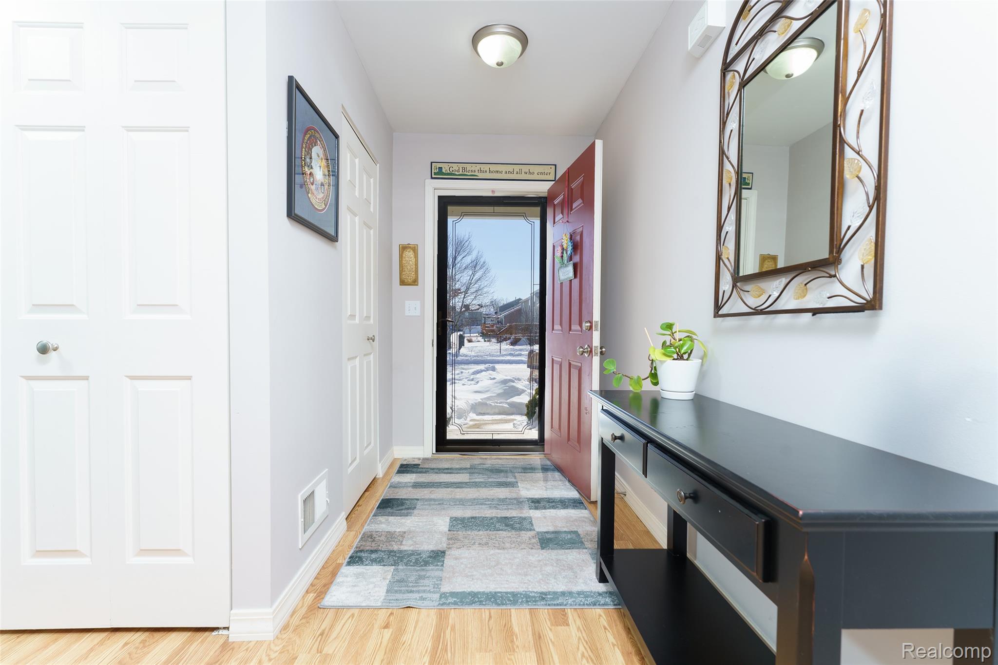 8580 Fox River Drive