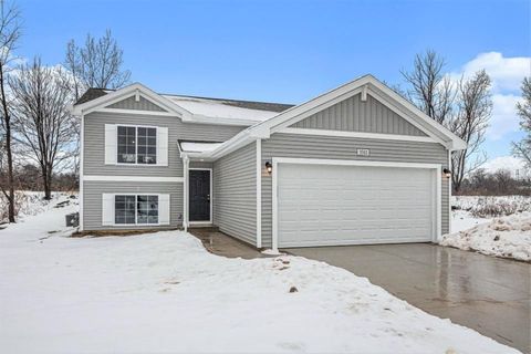 172 WOODLAND Way Manchester Village MI 48158