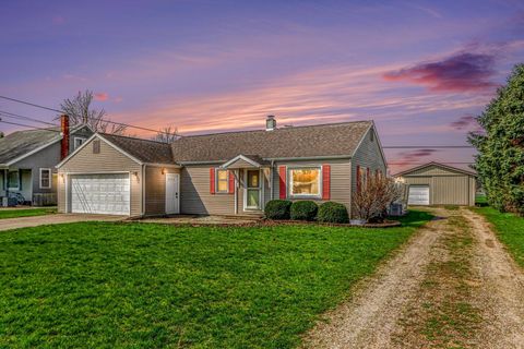 Photo of 206 S Laird Street, White Pigeon Village, MI 49099 (MLS # 68026014815)