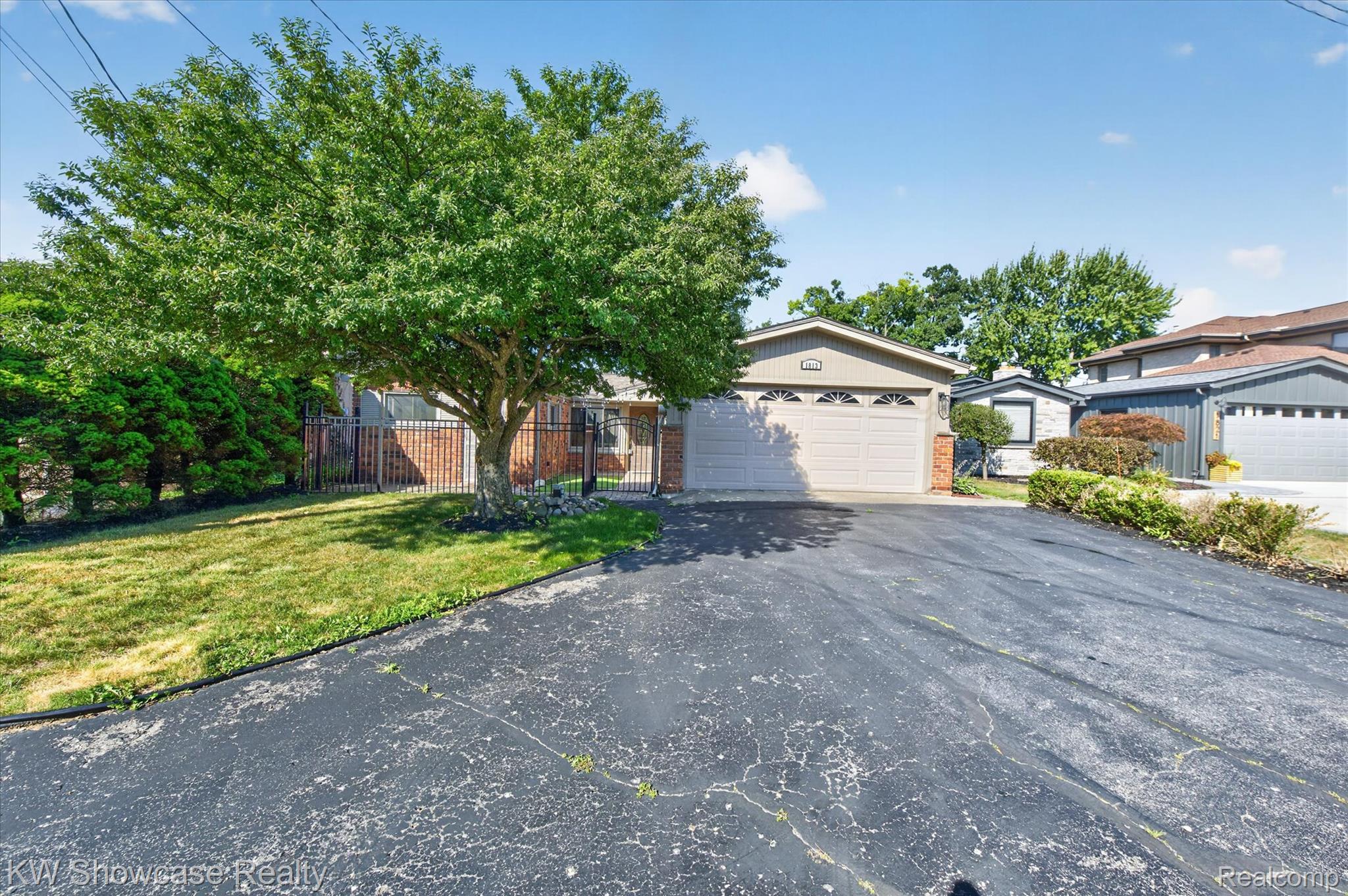 1813 Shankin Drive
