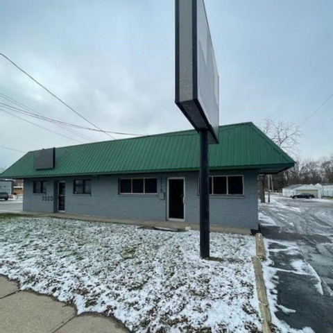 3318-3320 S Cedar St