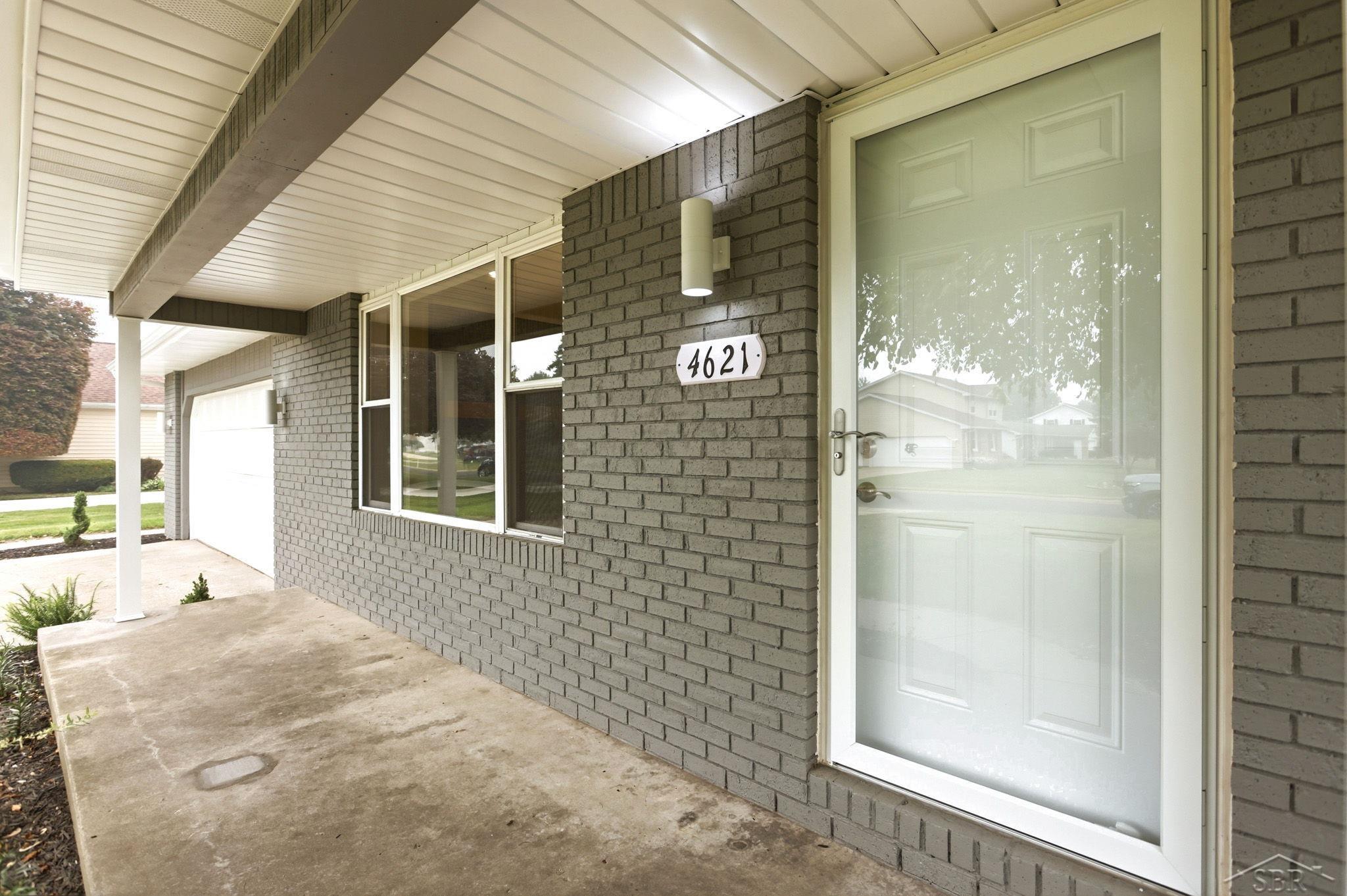 4621 S Wintergreen Drive