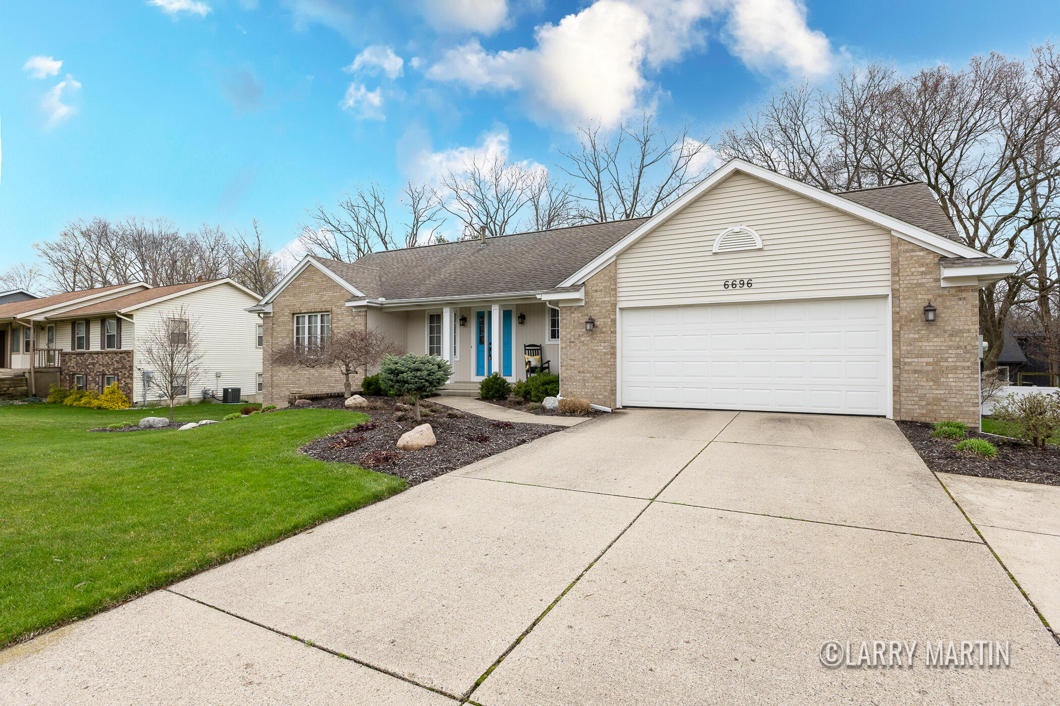 6696 City View Drive