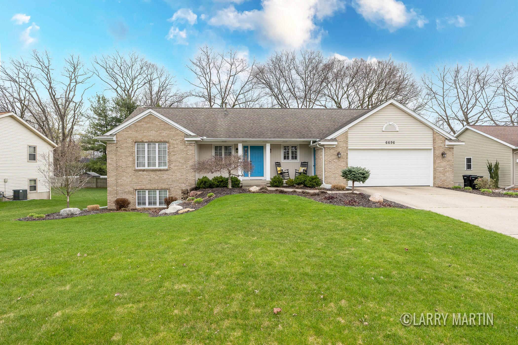 6696 City View Drive