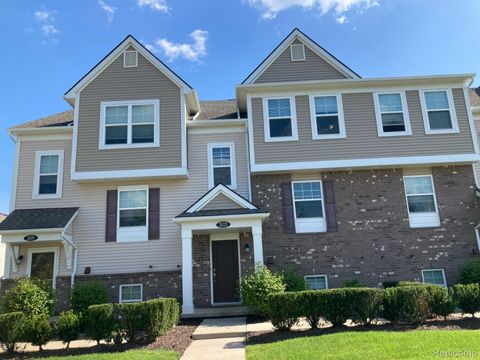 3123 Chambers W Wixom City MI 48393