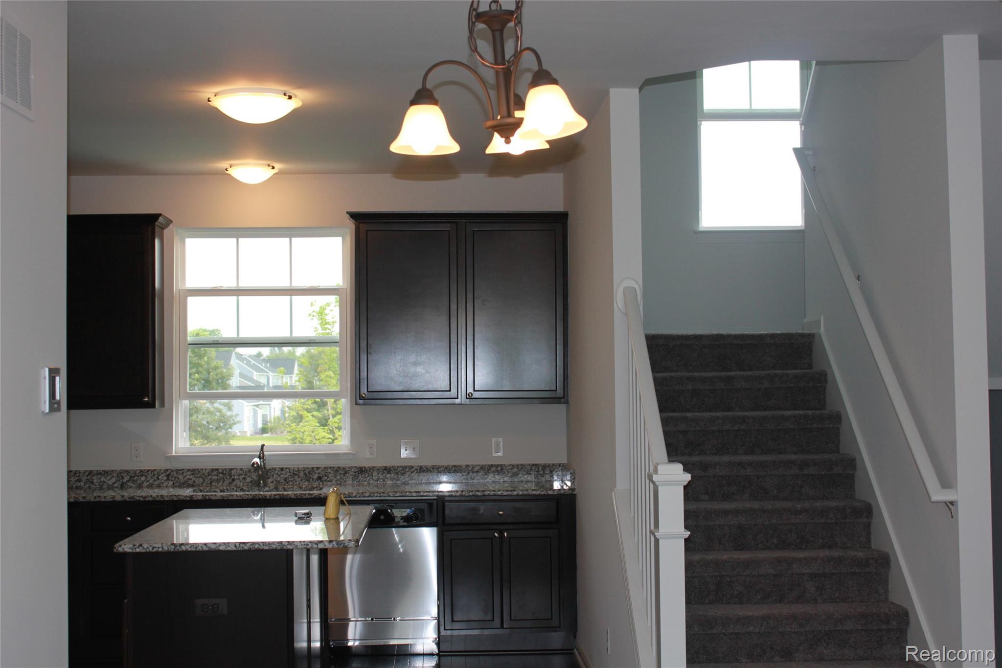 3123 Chambers W