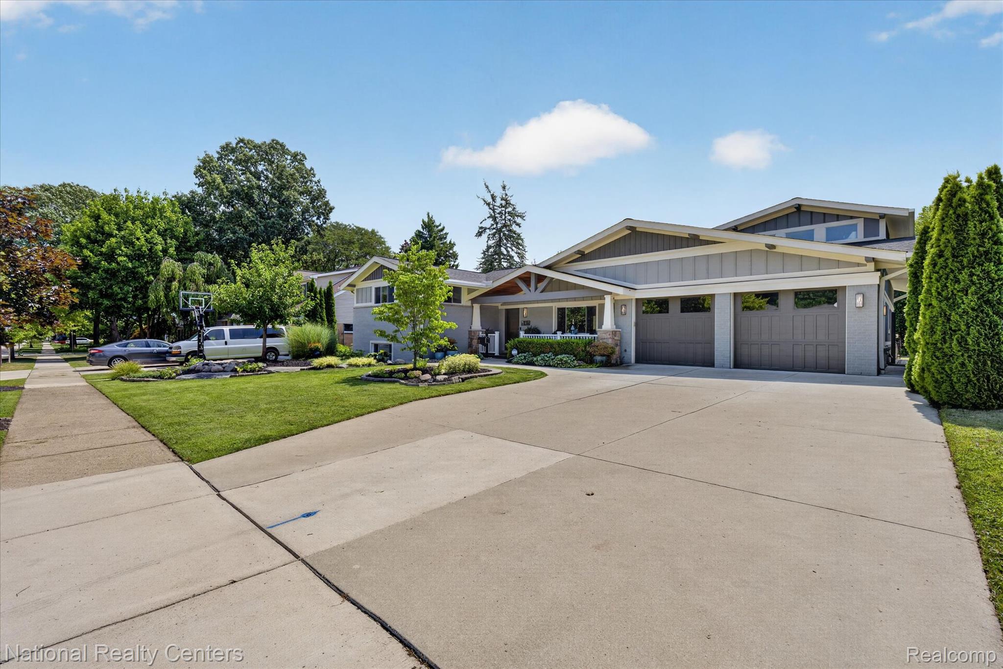 1419 Carol Avenue
