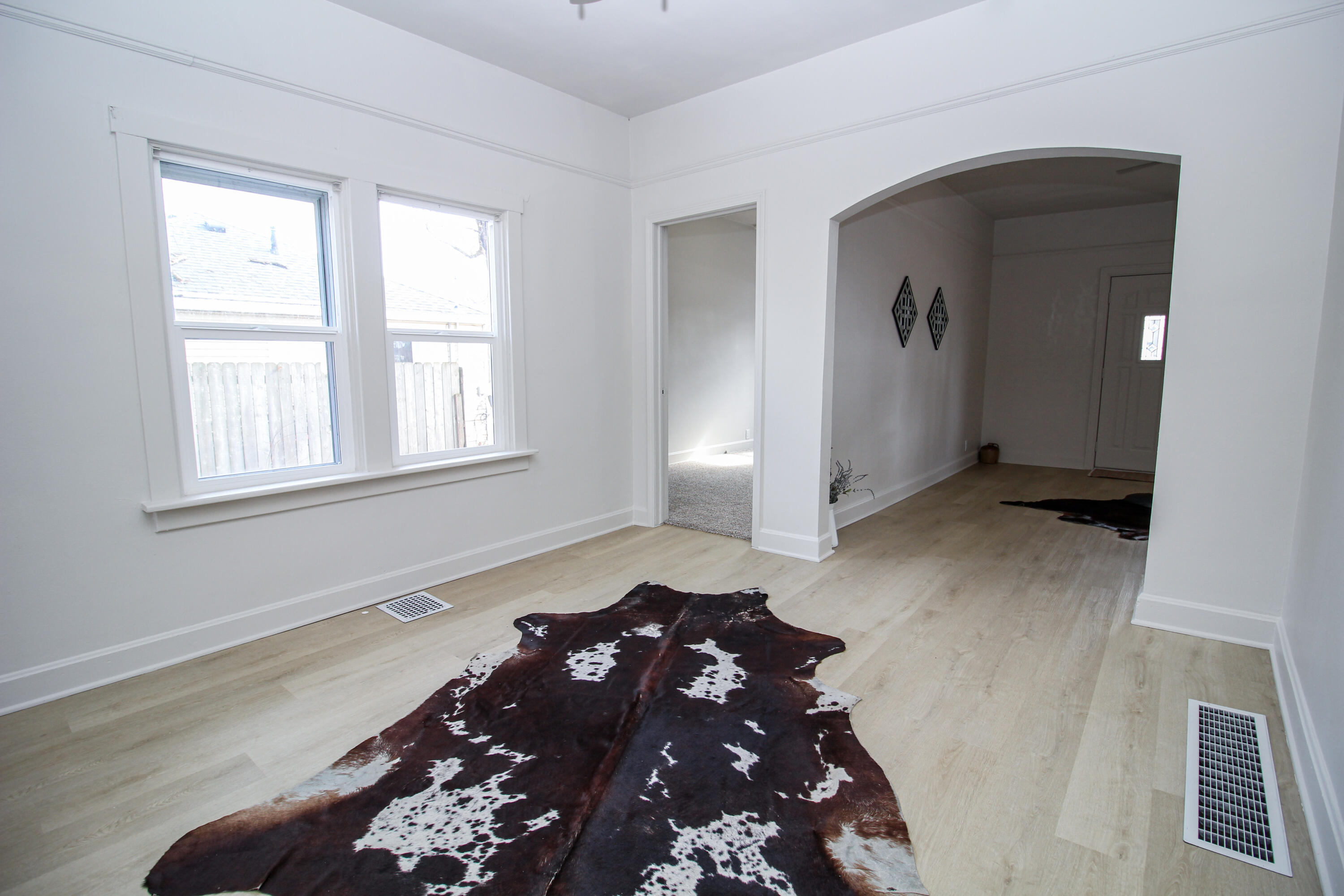 316 W Delaware Street