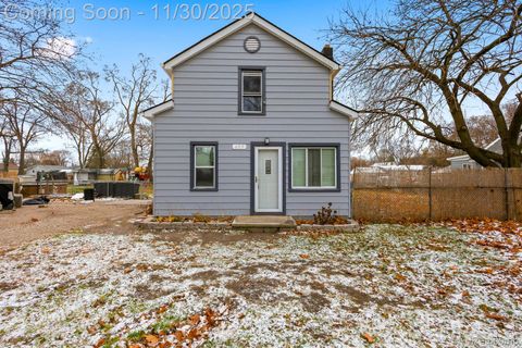 657 Lucille Drive Wolverine Lake Village MI 48390