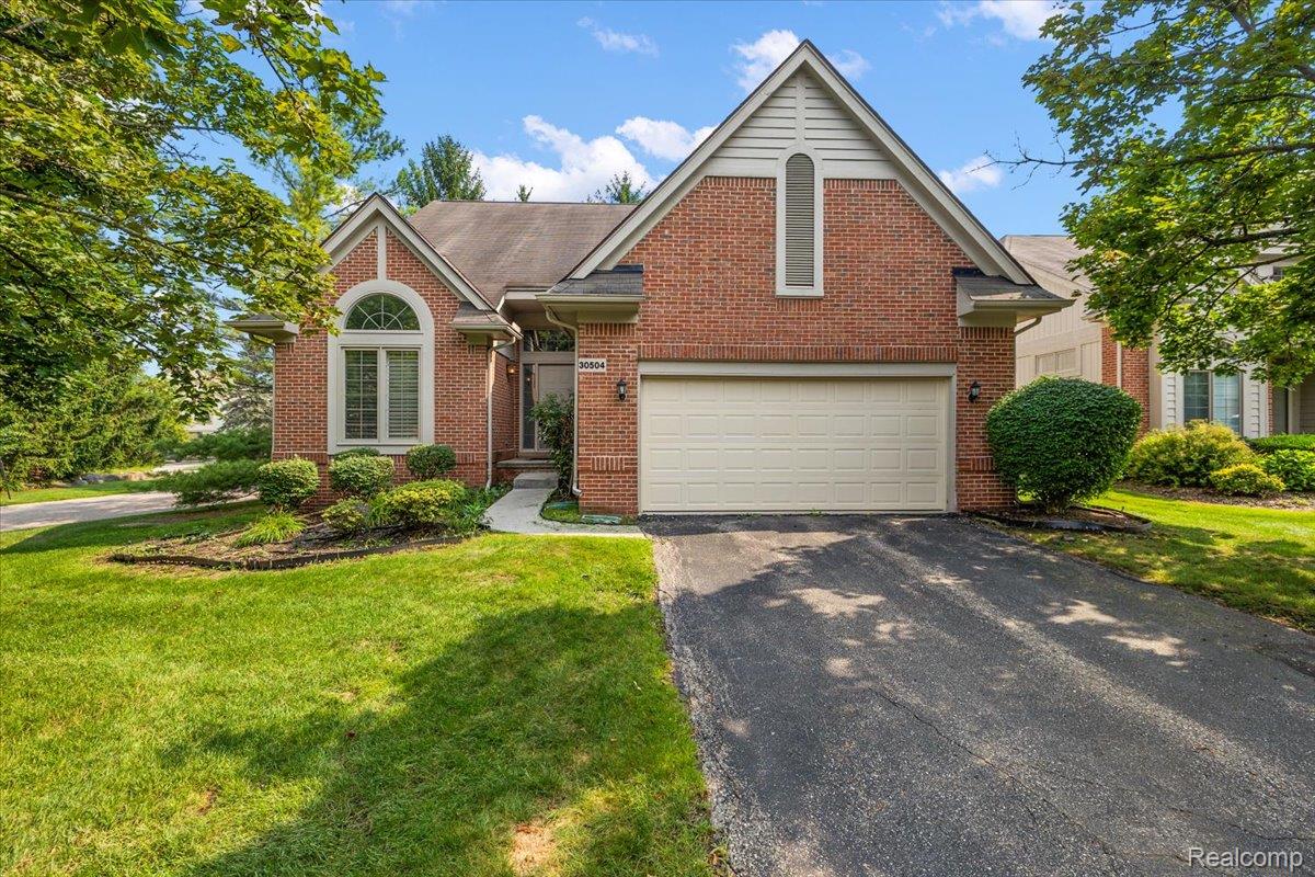 30504 Hazelwood Court