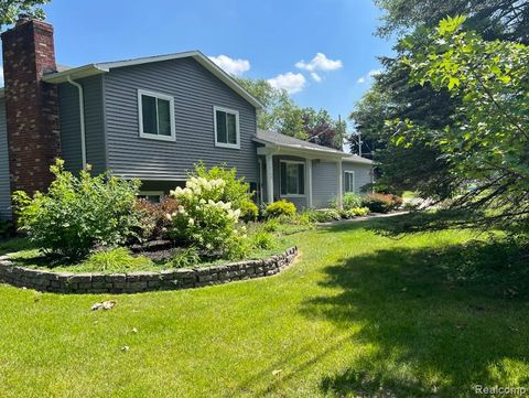 12147 Torrey Road Fenton City MI 48430