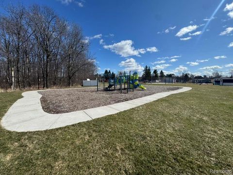 Tiny photo for 150 Chestnut Circle West, Davison City, MI 48423 (MLS # 20261015979)