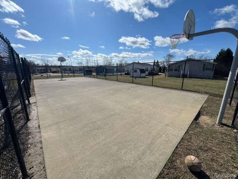 Tiny photo for 150 Chestnut Circle West, Davison City, MI 48423 (MLS # 20261015979)