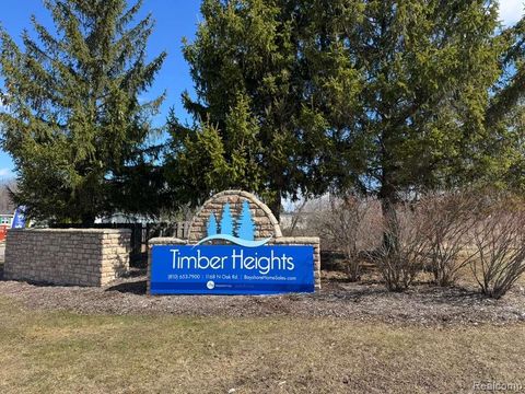 Tiny photo for 150 Chestnut Circle West, Davison City, MI 48423 (MLS # 20261015979)