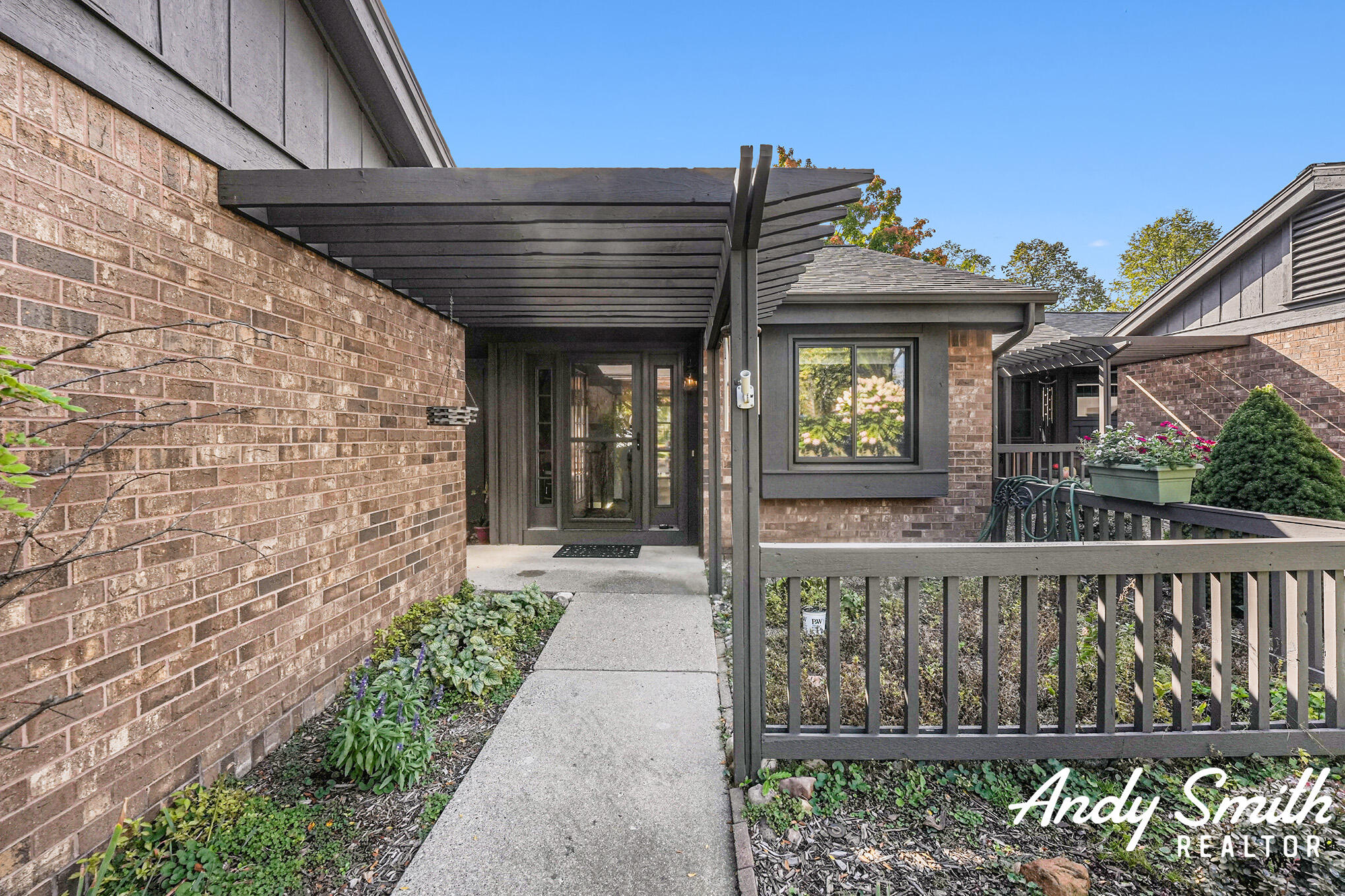 3436 Eagle Ridge Court NE