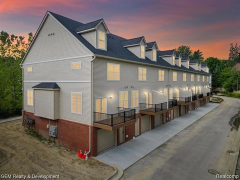 549 Village Lane Milford Village MI 48381