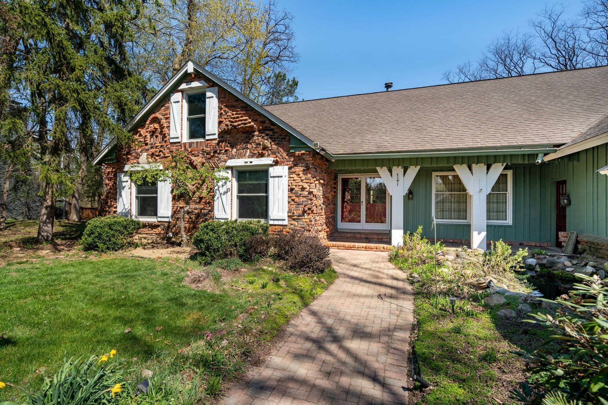 6609 Bloomfield Lane