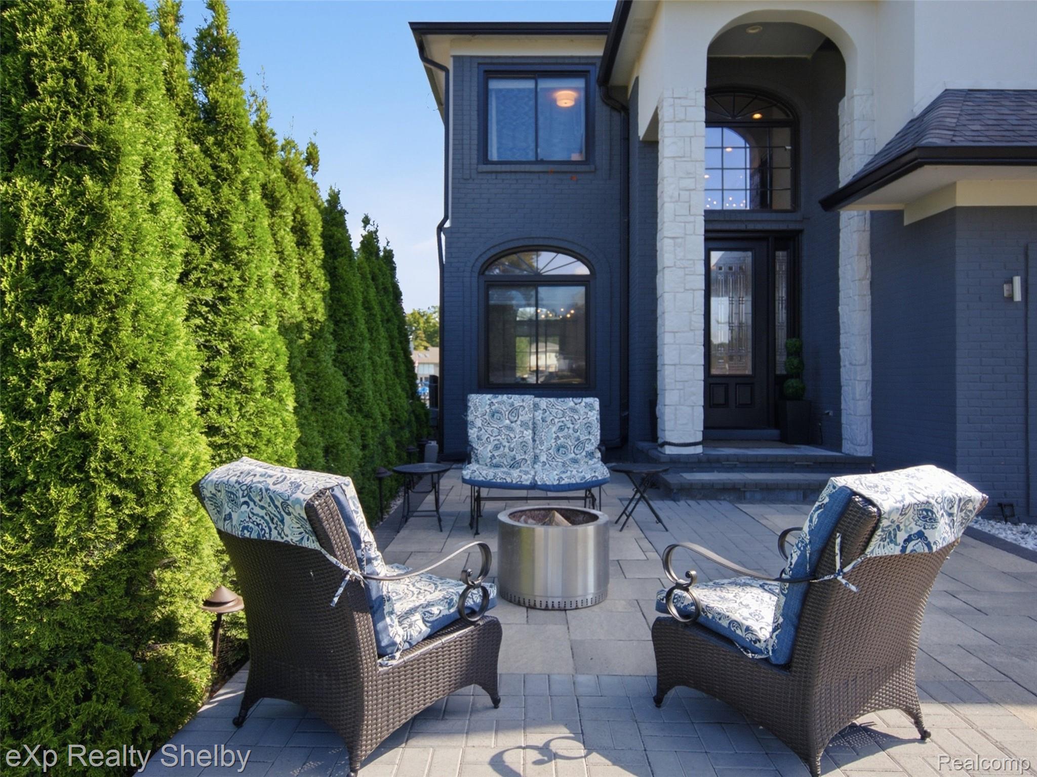 305 Beverly Estates Drive