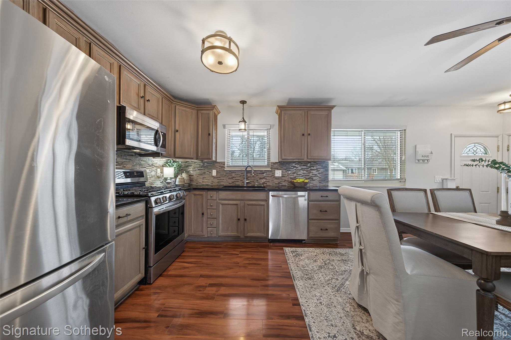 6072 Brockway Street