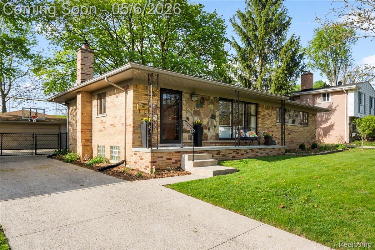 313 Ely Drive S
