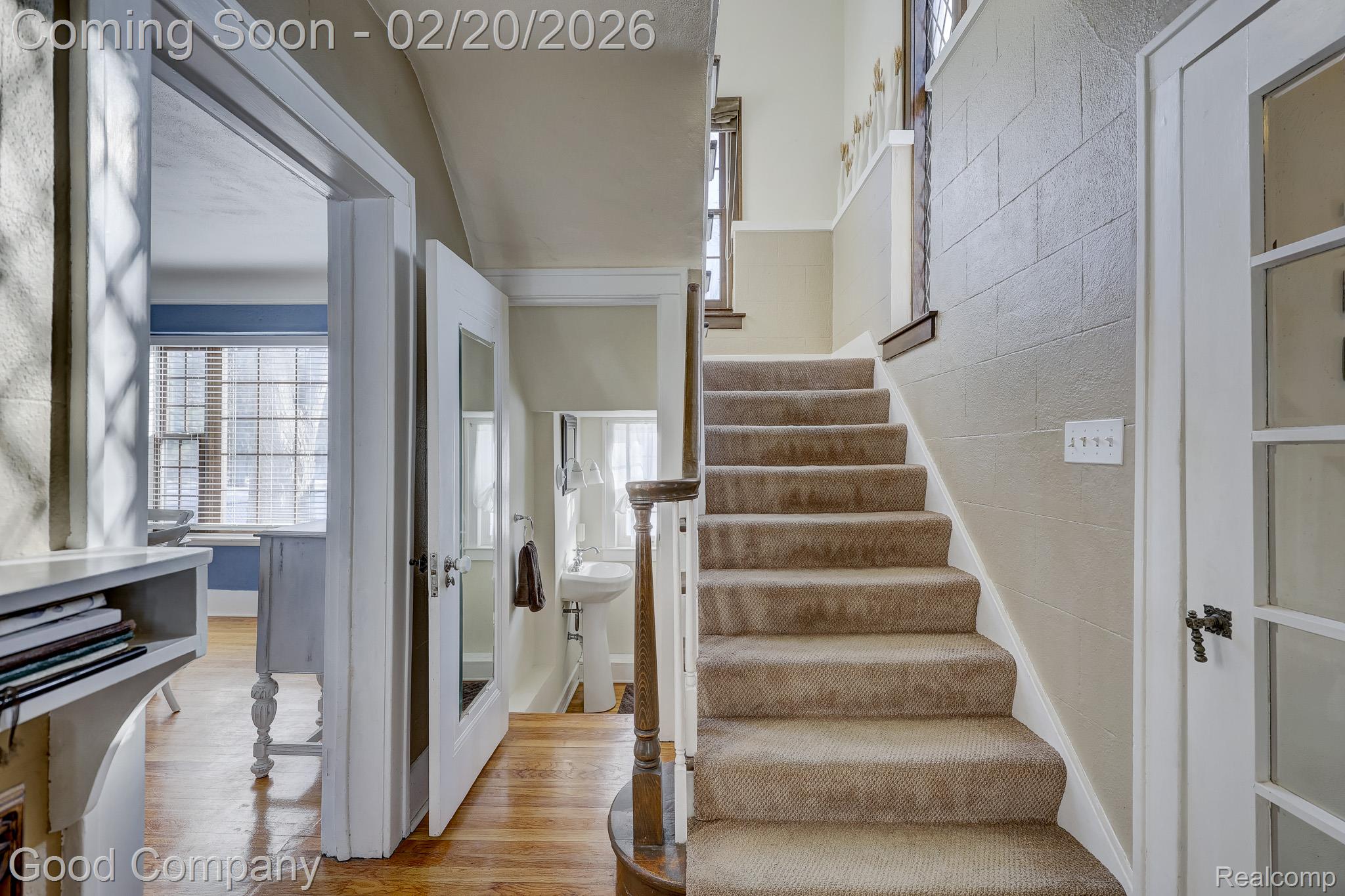 18930 Hillcrest Street