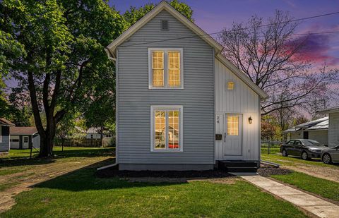 24 W Bernard Street Hartford City MI 49057