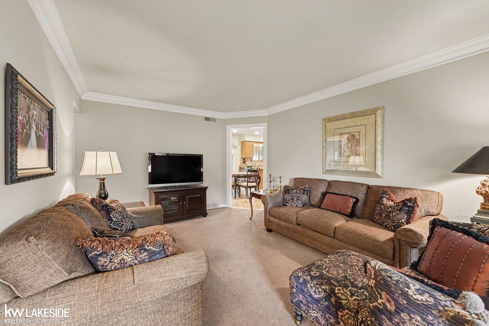 13482 Perry Circle